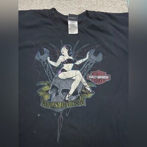 Harley-Davidson Black Tee with Graphic Design
